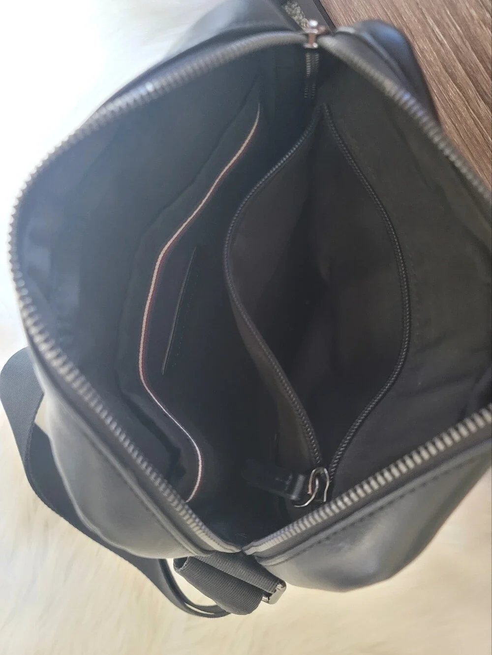 TOMMY HILFIGER Crossbody